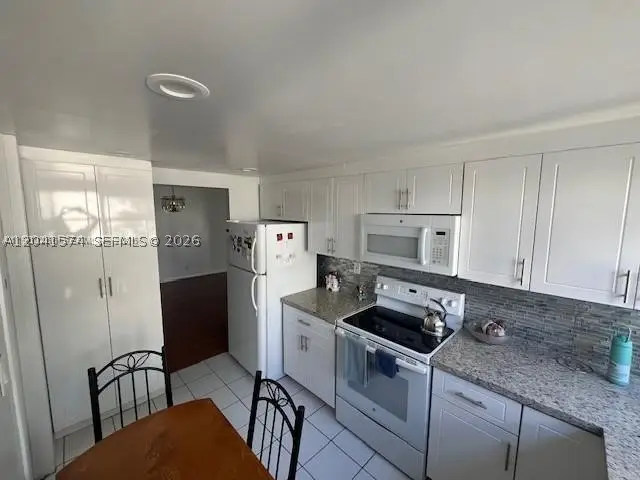 920 NE 199th St #4S, Miami, FL 33179 - #1