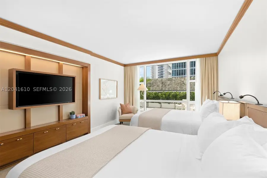 6801 Collins Ave #DOOR 606, Miami Beach, FL 33141 - #3