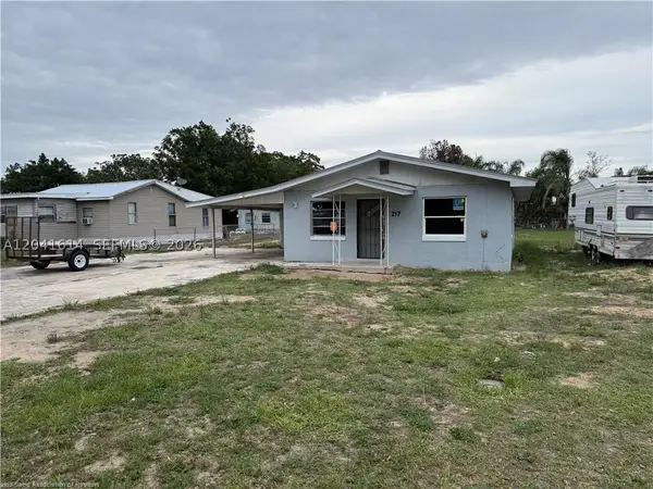 217 Palmetto St, Lake Placid, FL 33852