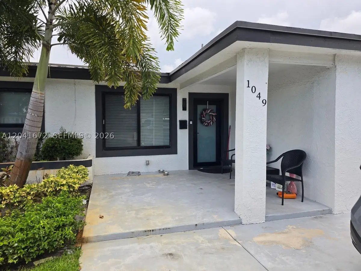 1049 Wyoming Ave, Fort Lauderdale, FL 33312 - #1