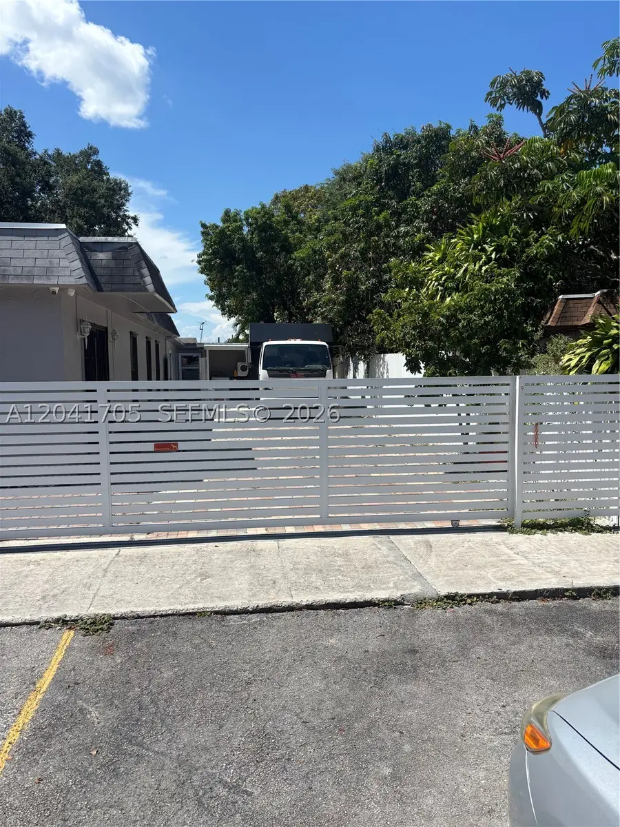 21122 NW 39th Ave, Miami Gardens, FL 33055 - #3