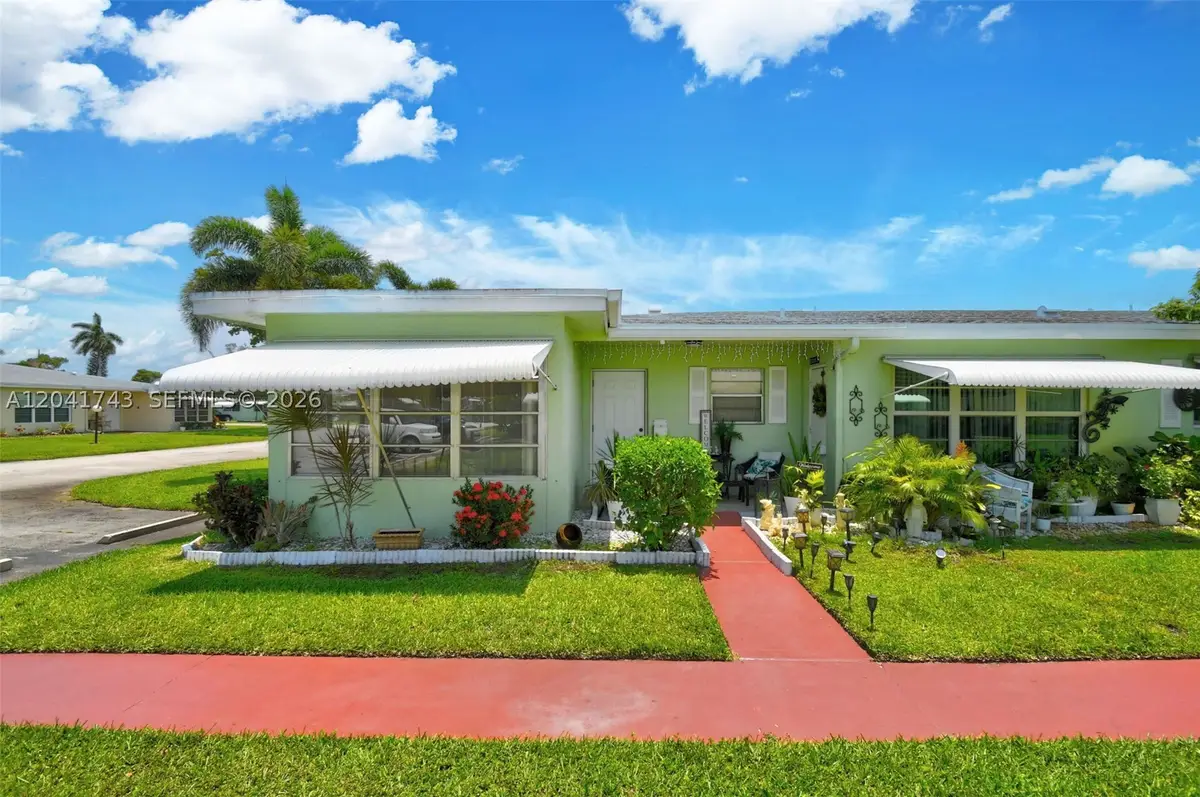 3241 Ridge Hill Rd, Boynton Beach, FL 33435 - #1