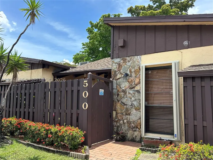 500 Briarwood Cir #3-54, Hollywood, FL 33024 - #3