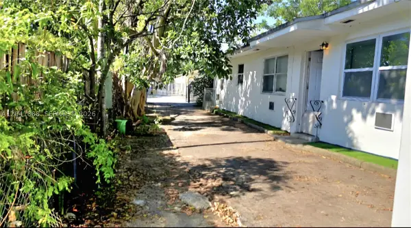 241 NW 32nd St, Miami, FL 33127