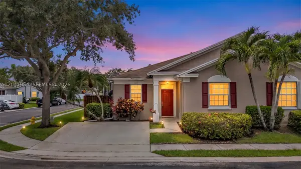 5823 Plum Harbor Cir, Tamarac, FL 33321