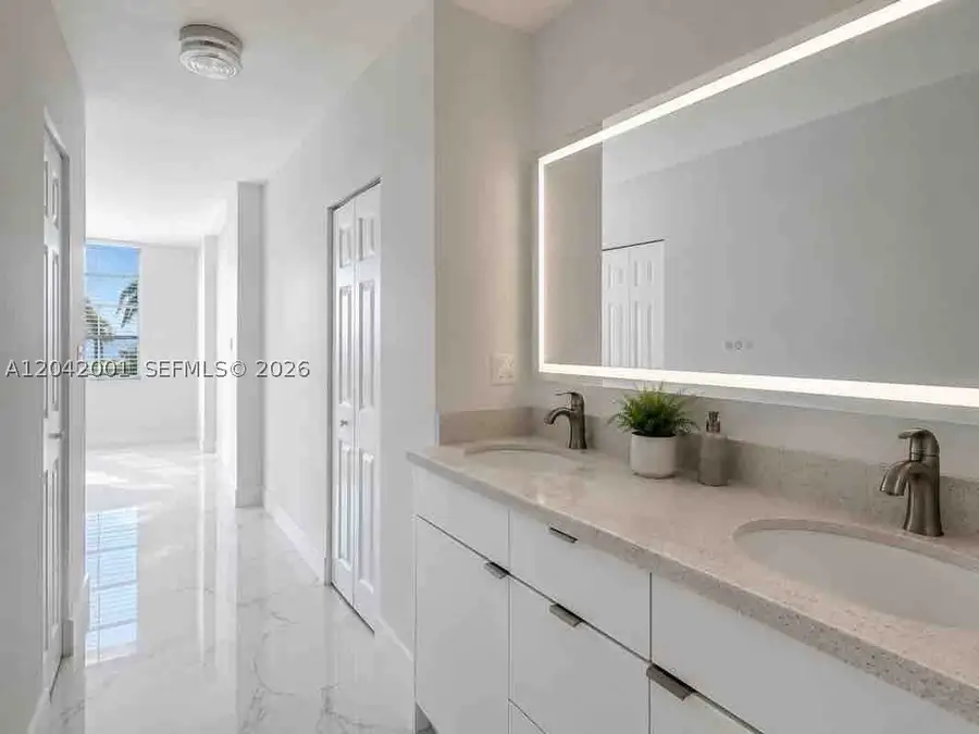 500 Bayview Dr #232, Sunny Isles Beach, FL 33160 - #3