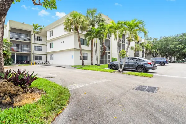 4215 N University Dr #305, Sunrise, FL 33351