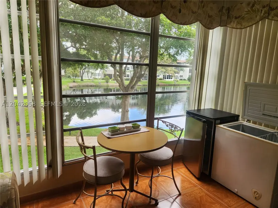 5001 NW 34th St #205, Lauderdale Lakes, FL 33319 - #3