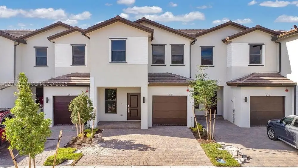 250 SW 159th Ln, Pembroke Pines, FL 33027 - #1