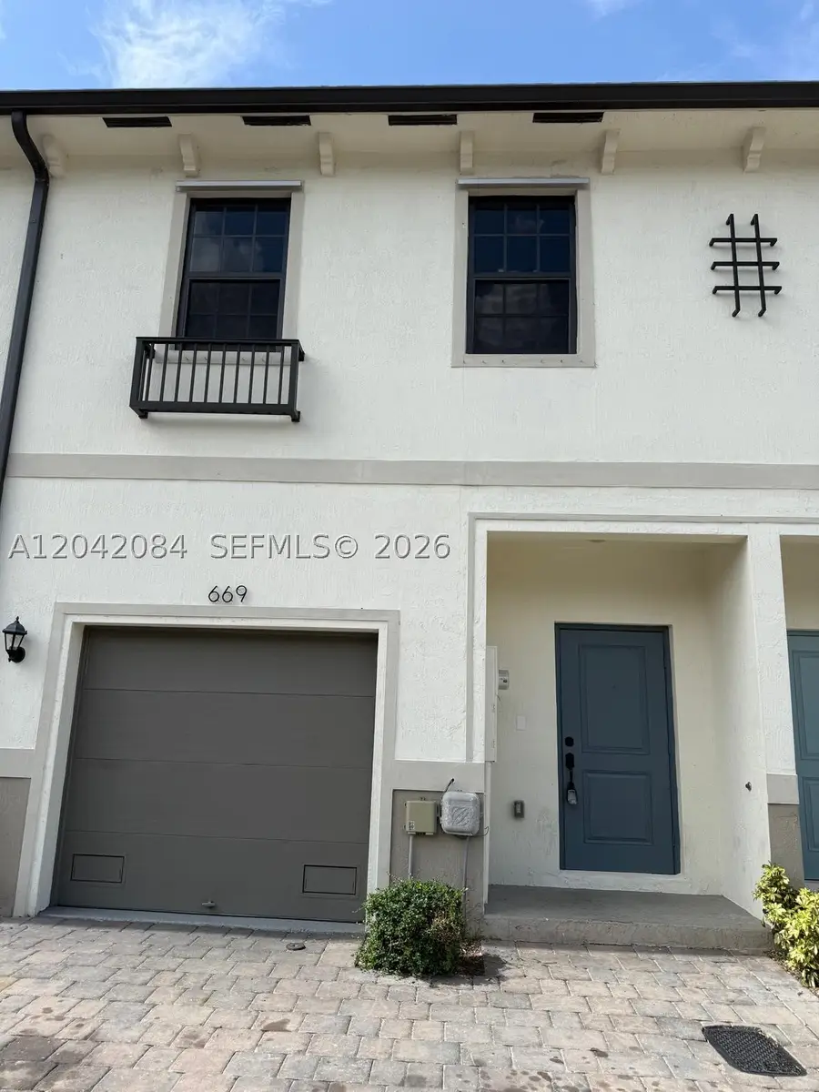 669 SW 11th St, Florida City, FL 33034 - #2