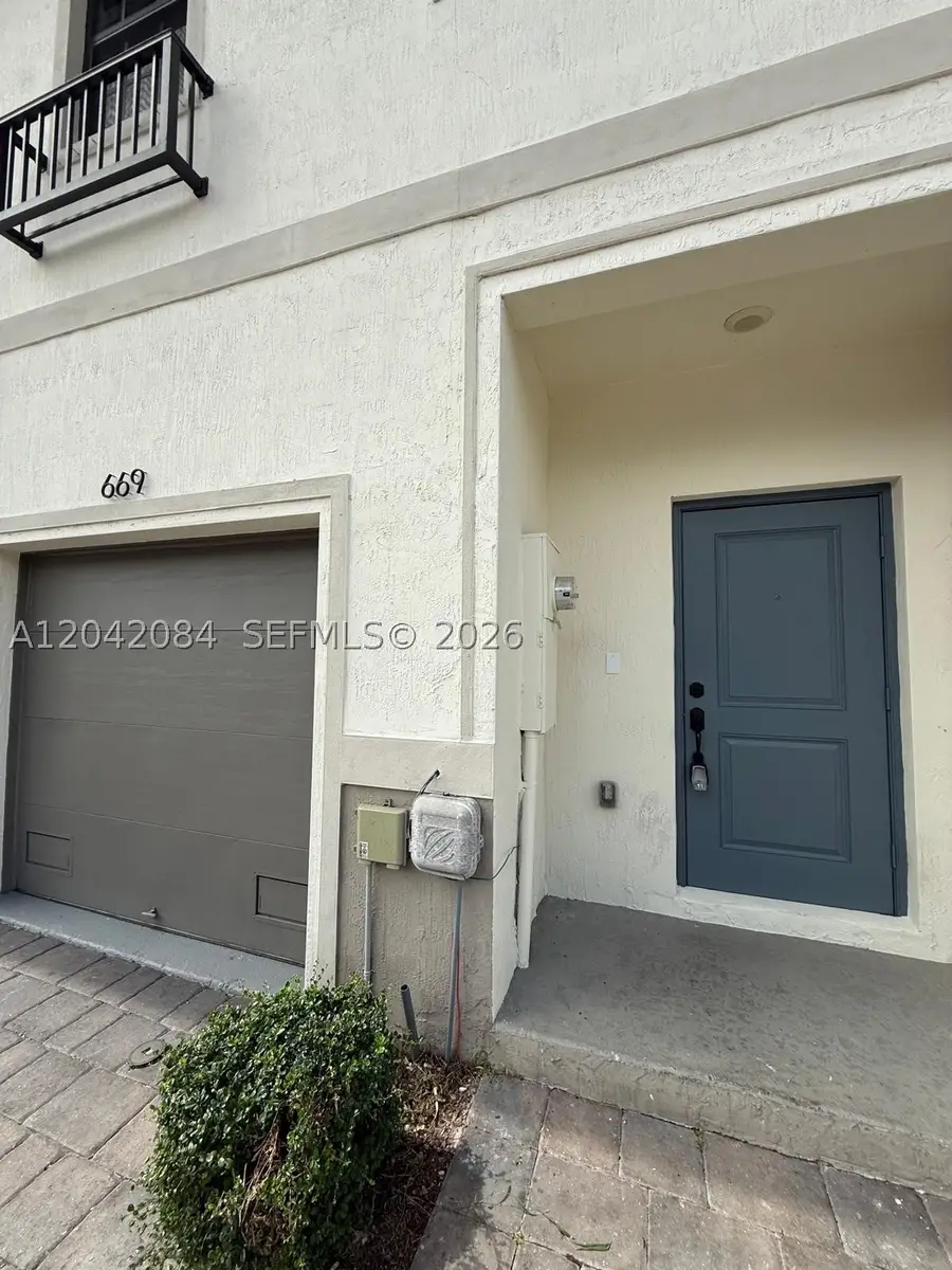 669 SW 11th St, Florida City, FL 33034 - #3