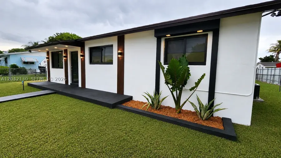 19721 SW 114th Pl, Miami, FL 33157 - #2