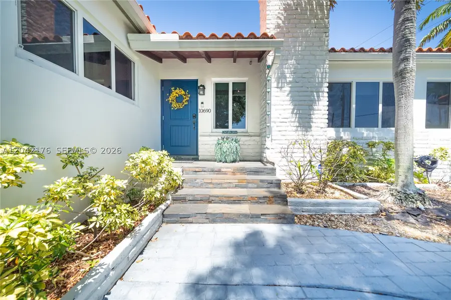 10690 NE 11th Ct, Miami Shores, FL 33138 - #2