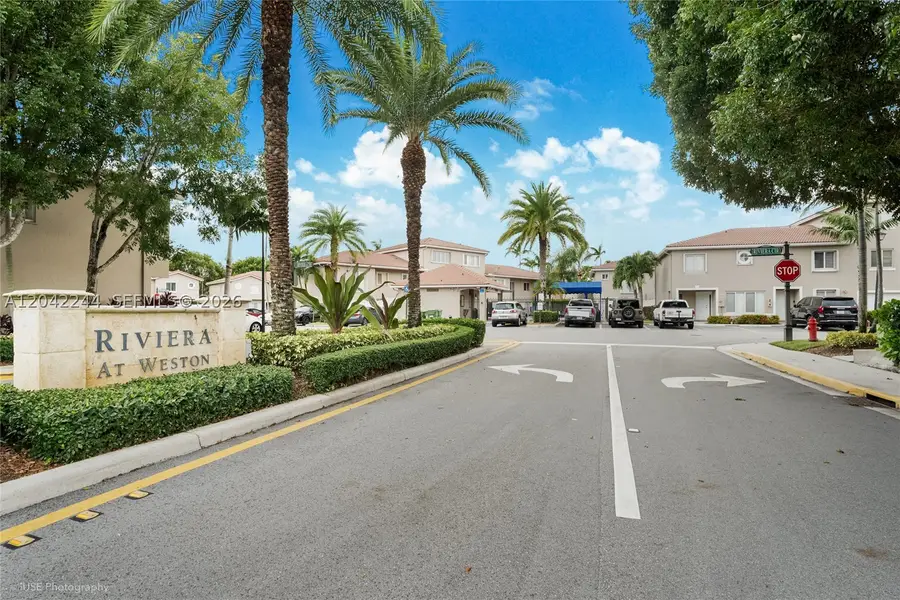 221 Riviera Cir, Weston, FL 33326 - #3