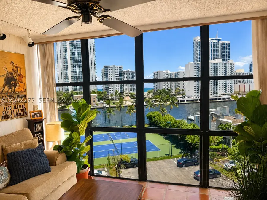 1000 Parkview Dr #726, Hallandale Beach, FL 33009 - #2