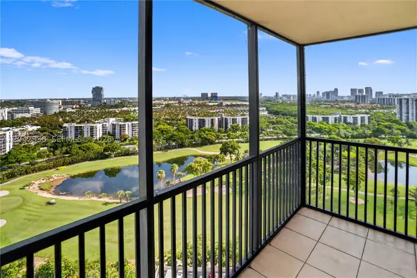 20301 W Country Club Dr #2122, Aventura, FL 33180
