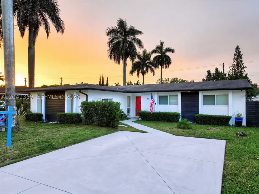 121 NE 18th St, Homestead, FL 33030 - #3