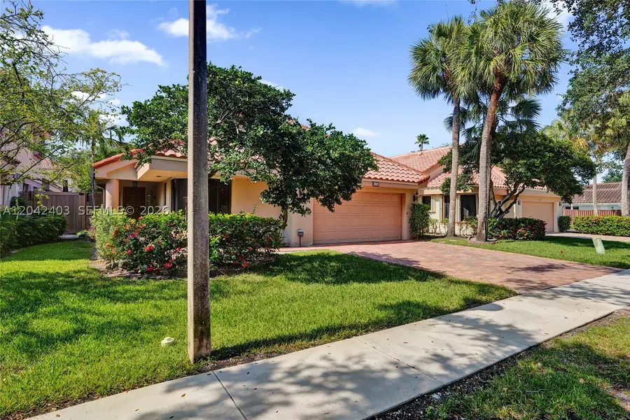 9355 NW 18th Pl, Plantation, FL 33322 - #3