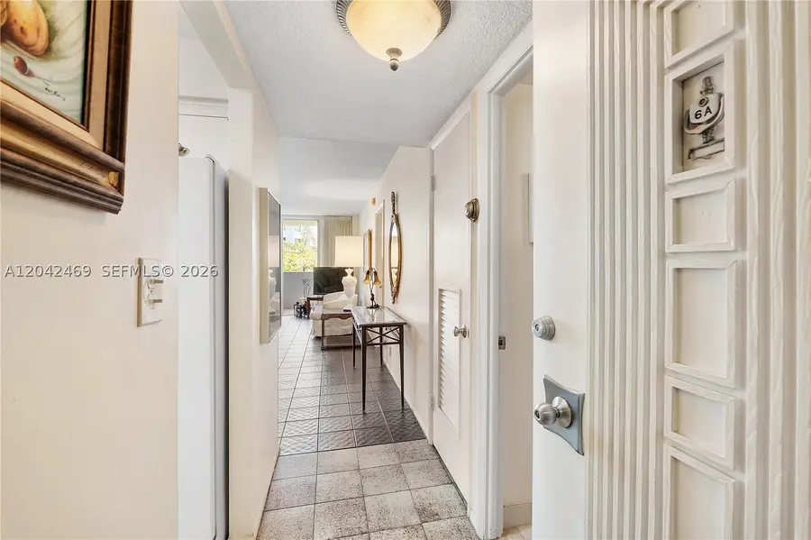 5 Island Ave #6A, Miami Beach, FL 33139 - #2