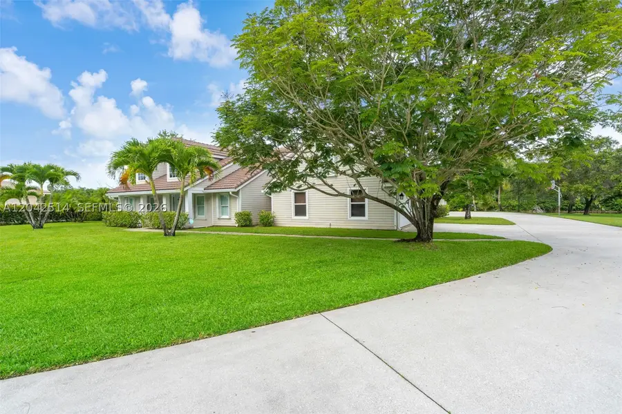 5703 Lago Del Sol Dr, Lake Worth, FL 33449 - #2