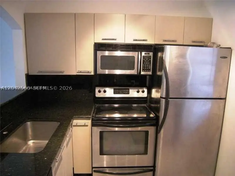 701 Euclid Ave #403, Miami Beach, FL 33139 - #2