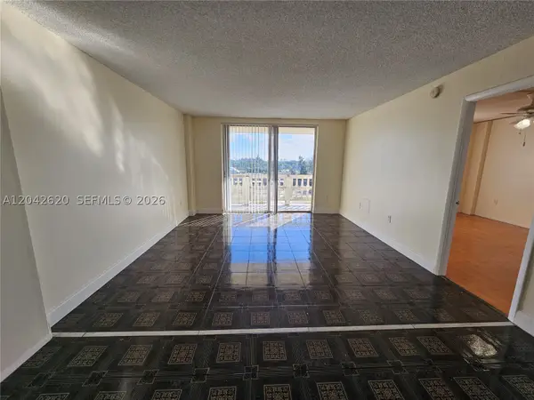 15600 NW 7th Ave #704, Miami, FL 33169
