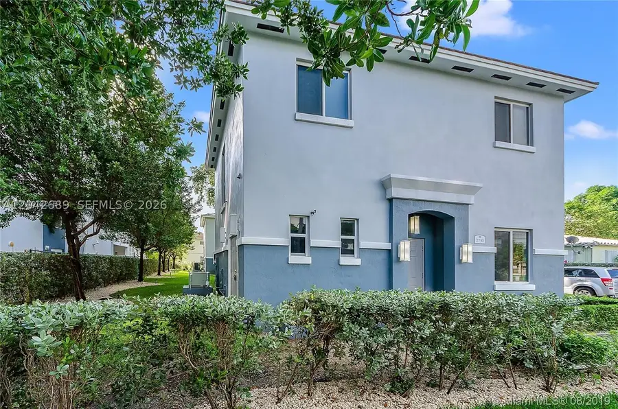 2732 SW 26 St #2732, Miami, FL 33133 - #2