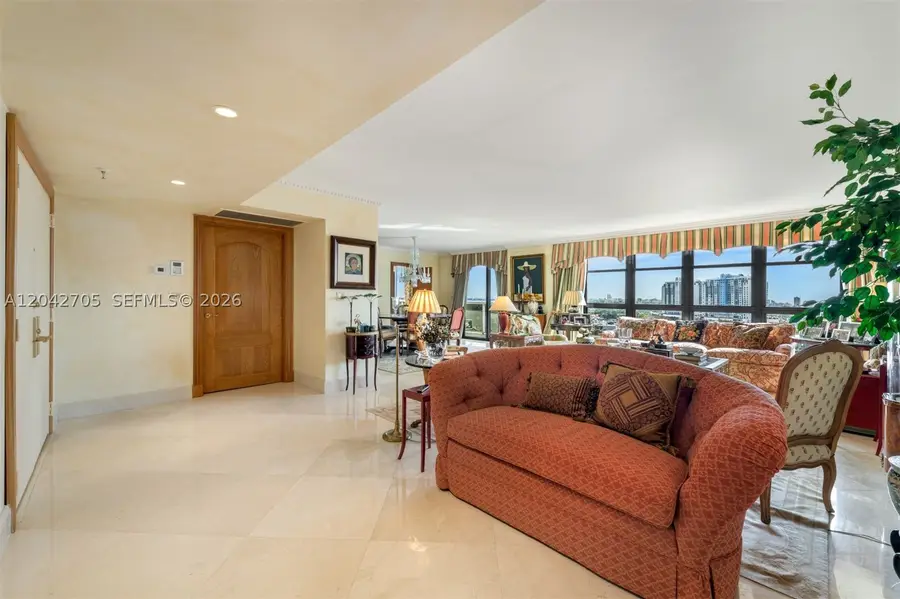9 Island Ave #1514, Miami Beach, FL 33139 - #3