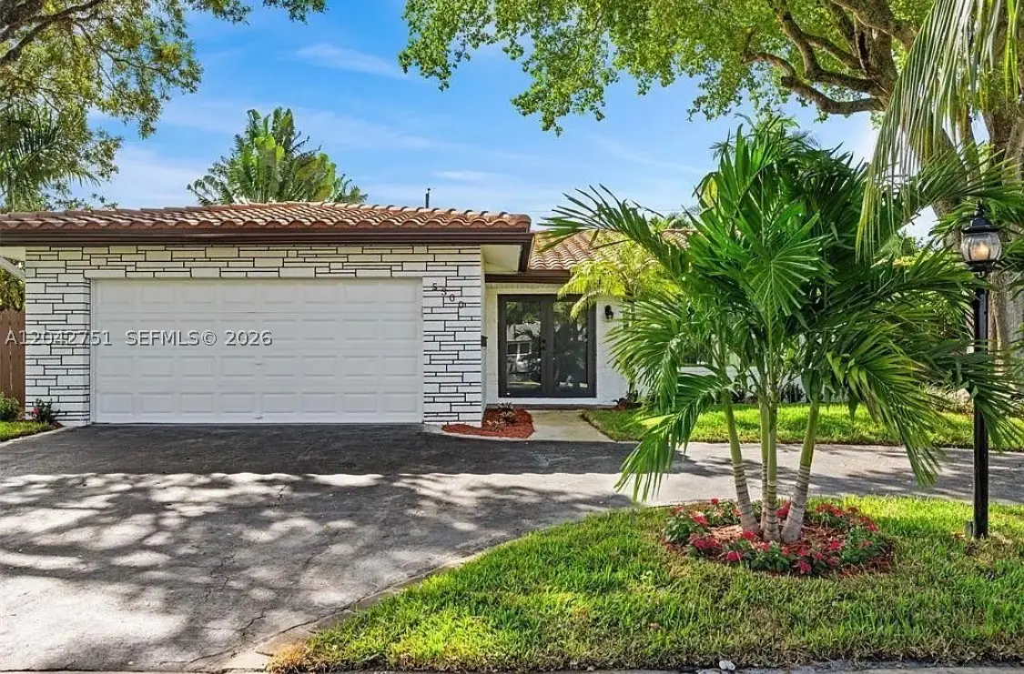 5300 Adams St, Hollywood, FL 33021 - #1
