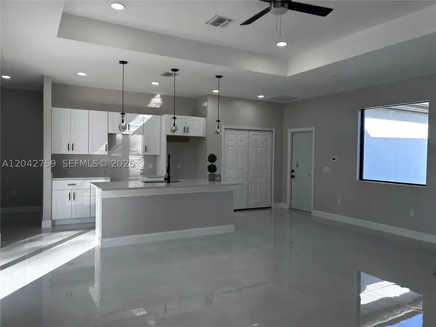 1126 Milwaukee Blvd, Lehigh Acres, FL 33974 - #3