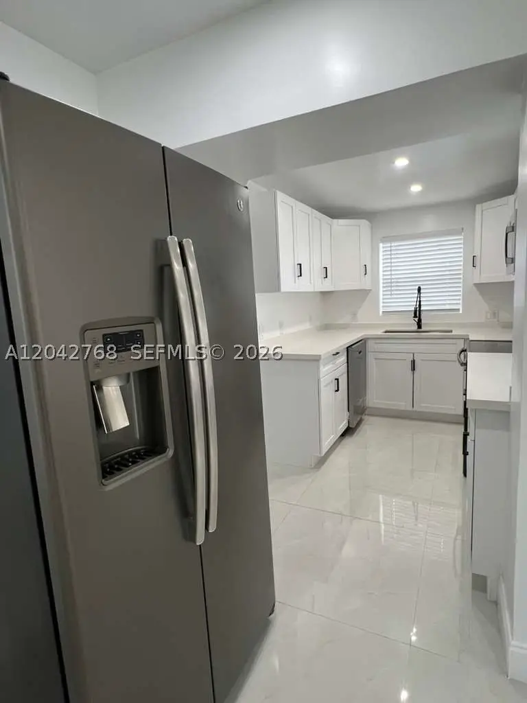 2850 NW 7th St, Fort Lauderdale, FL 33311 - #3