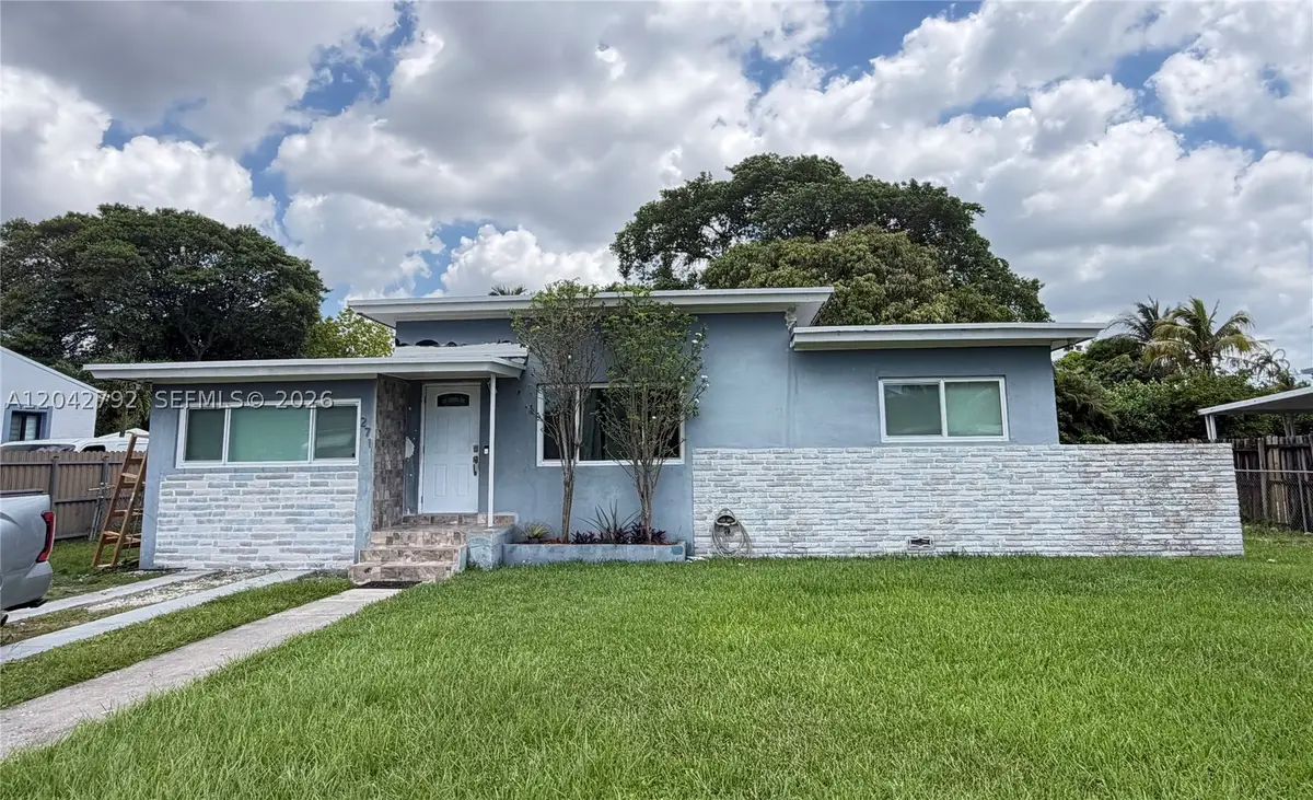271 NW 147th St, Miami, FL 33168 - #1