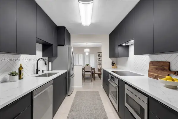 1491 NW 95th Ter #201, Pembroke Pines, FL 33024