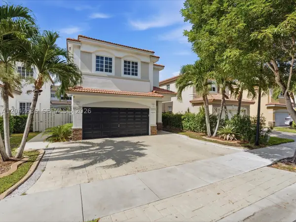 11274 NW 43rd Ter, Doral, FL 33178