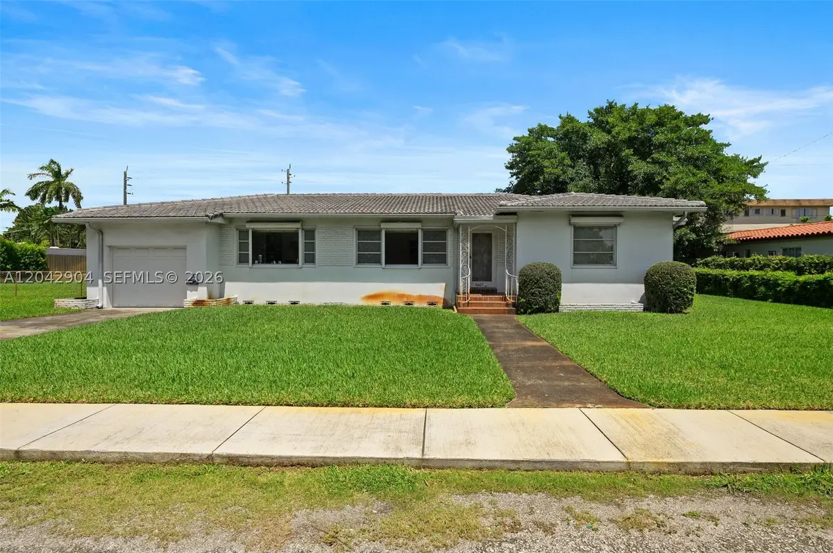 20 SW 4th St, Dania Beach, FL 33004 - #1