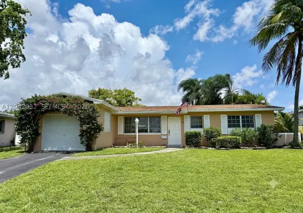 830 SW 64th Pkwy, Pembroke Pines, FL 33023