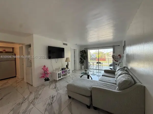 15241 SW 80th St #207, Miami, FL 33193