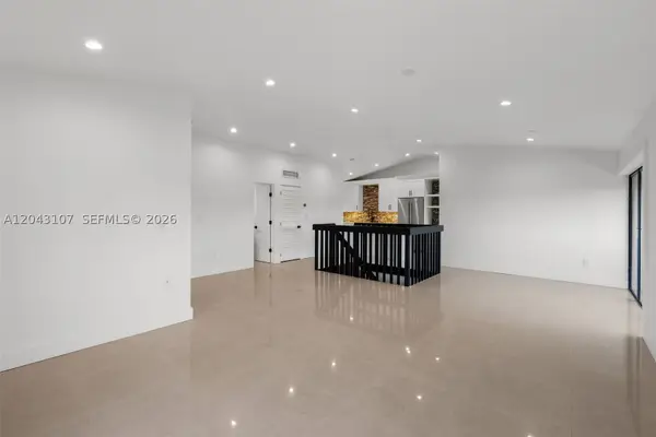 9001 SW 94th St #201, Miami, FL 33176