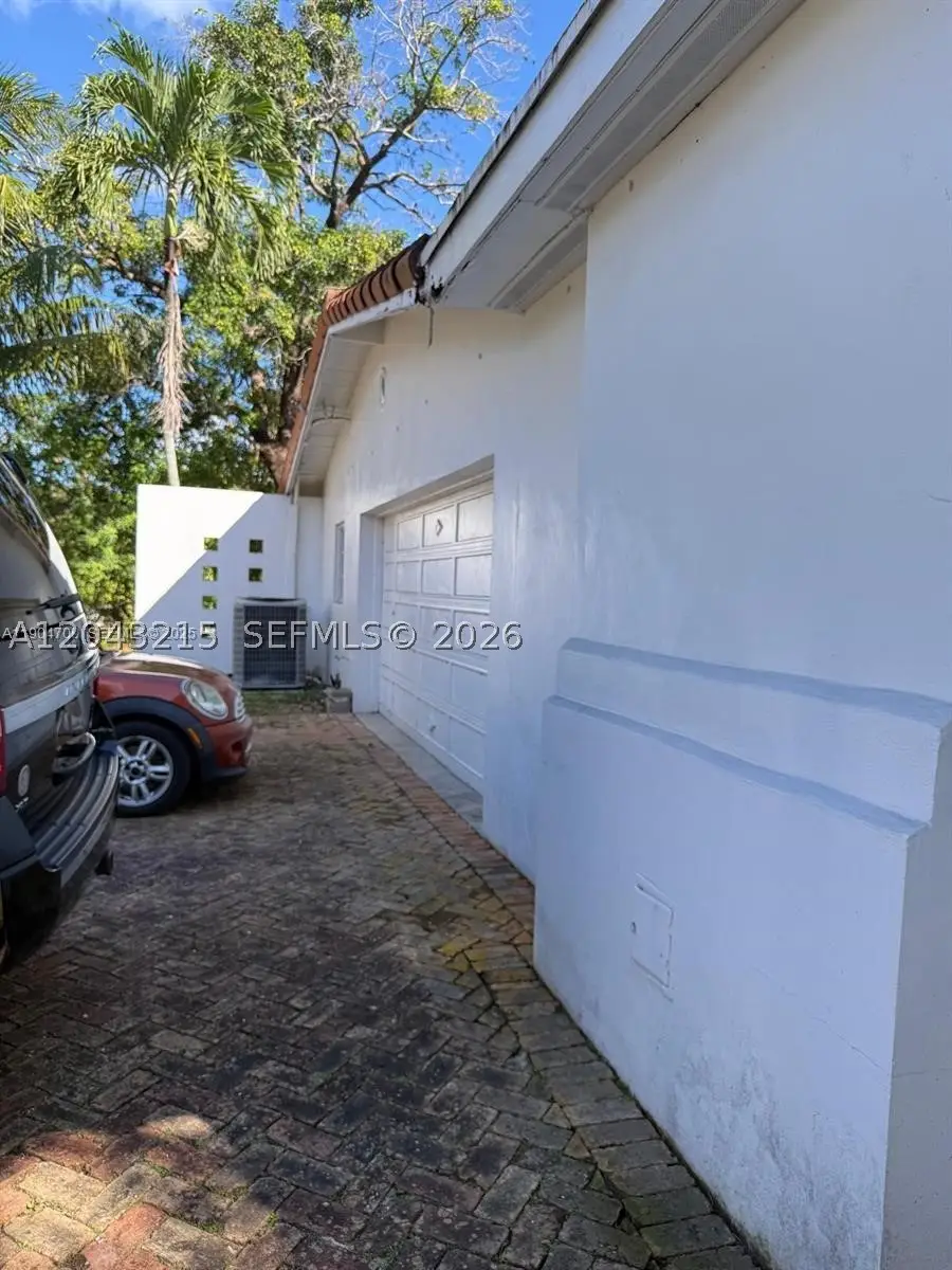5600 SW 74th Ct, Miami, FL 33143 - #1