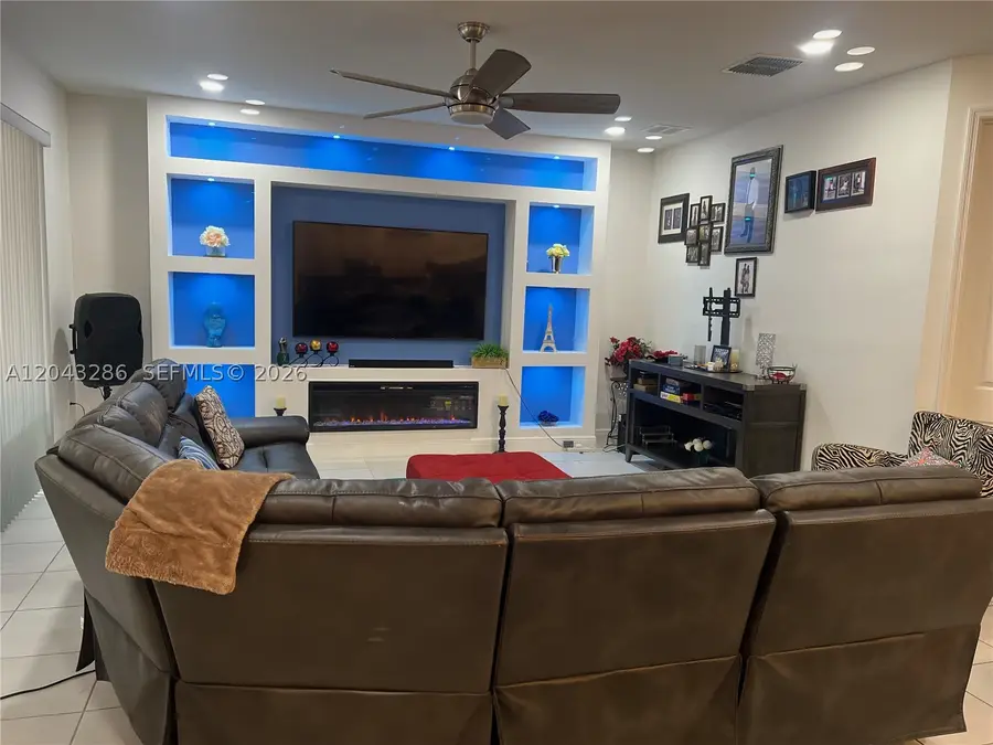 3855 Carrick Bend Dr, Kissimmee, FL 34746 - #2