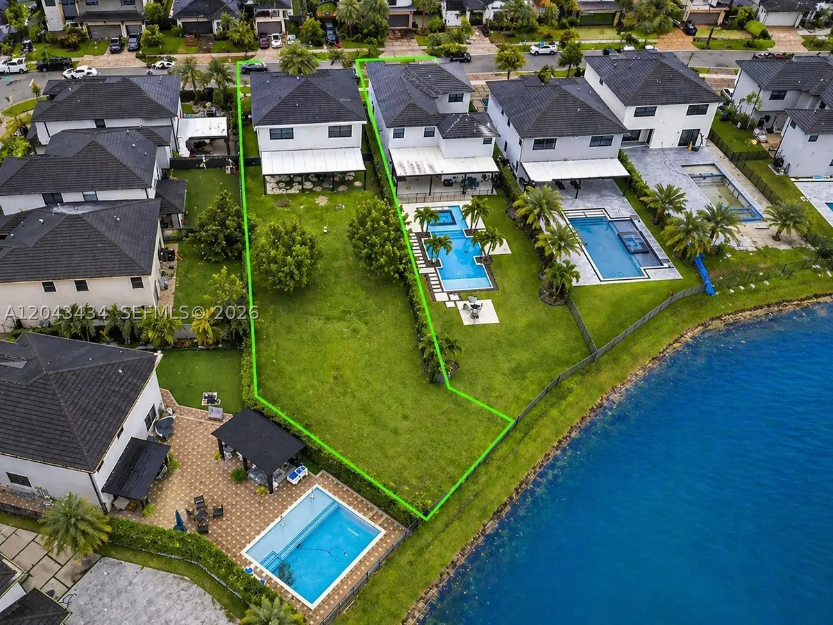 8822 NW 161st Ter, Miami Lakes, FL 33018 - #1