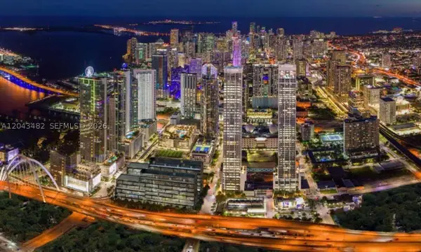 20 NE 11th St #4902, Miami, FL 33132