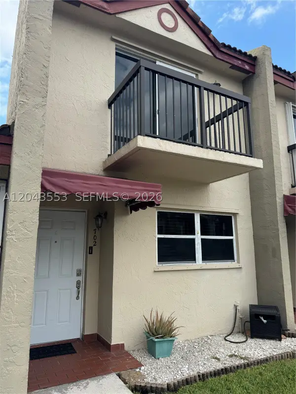 6250 SW 130th Ave #702, Miami, FL 33183