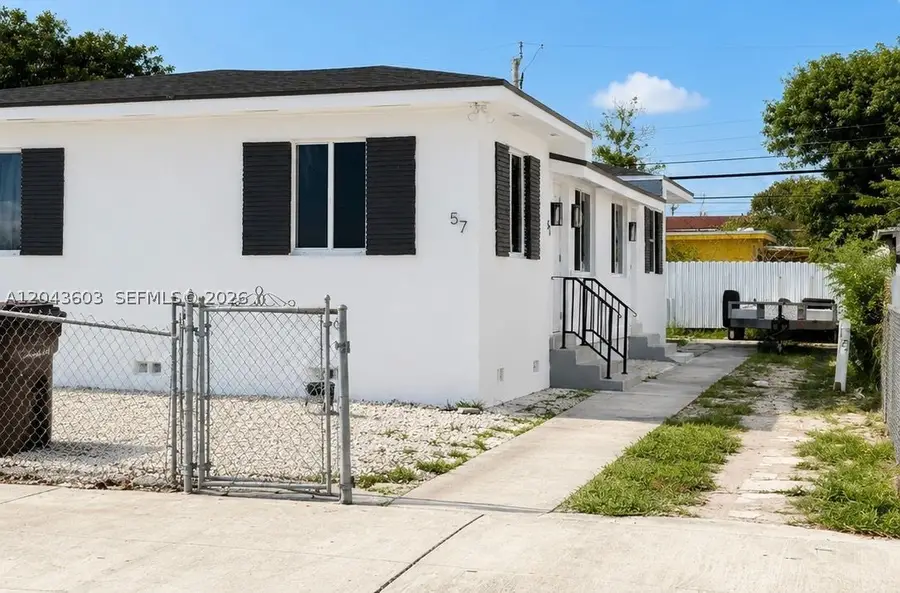 59 E 10th St, Hialeah, FL 33010 - #2
