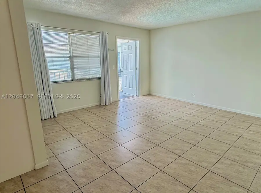 30 SE 4th Ave #206, Hallandale Beach, FL 33009 - #2