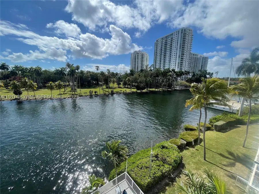 1740 NW N River Dr #517, Miami, FL 33125 - #2