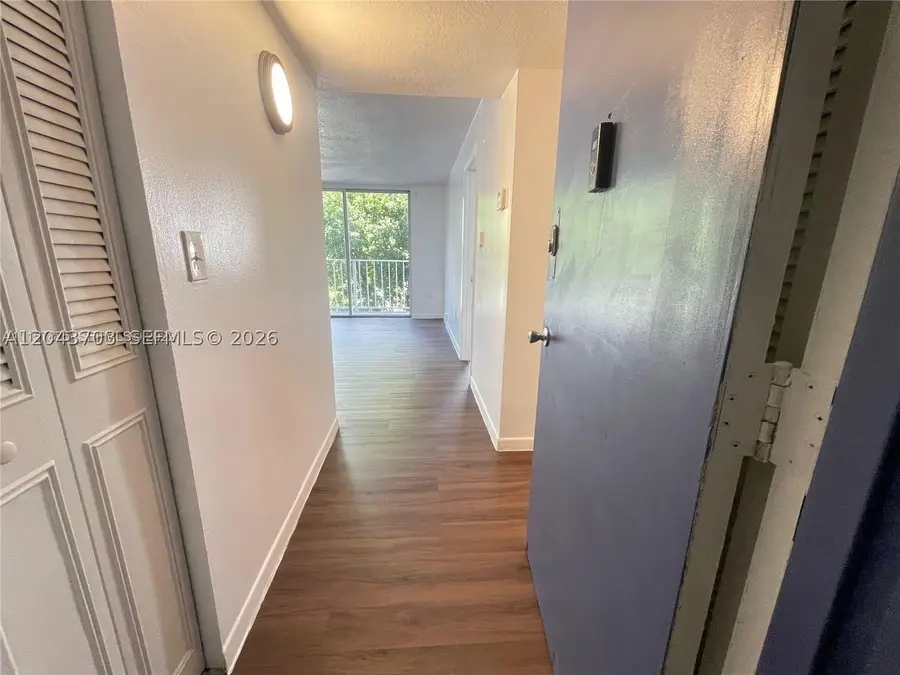 1740 NW N River Dr #517, Miami, FL 33125 - #3