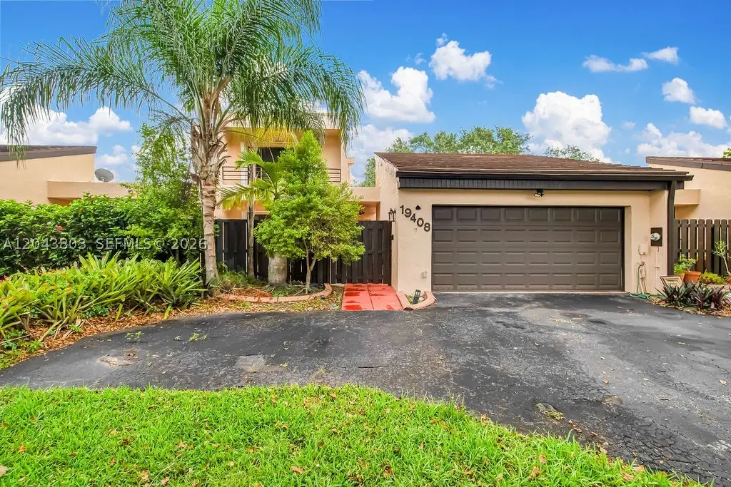 19408 W Lake Dr, Hialeah, FL 33015 - #1