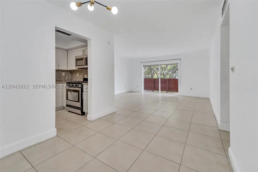 1205 Mariposa Ave #307, Coral Gables, FL 33146 - #3