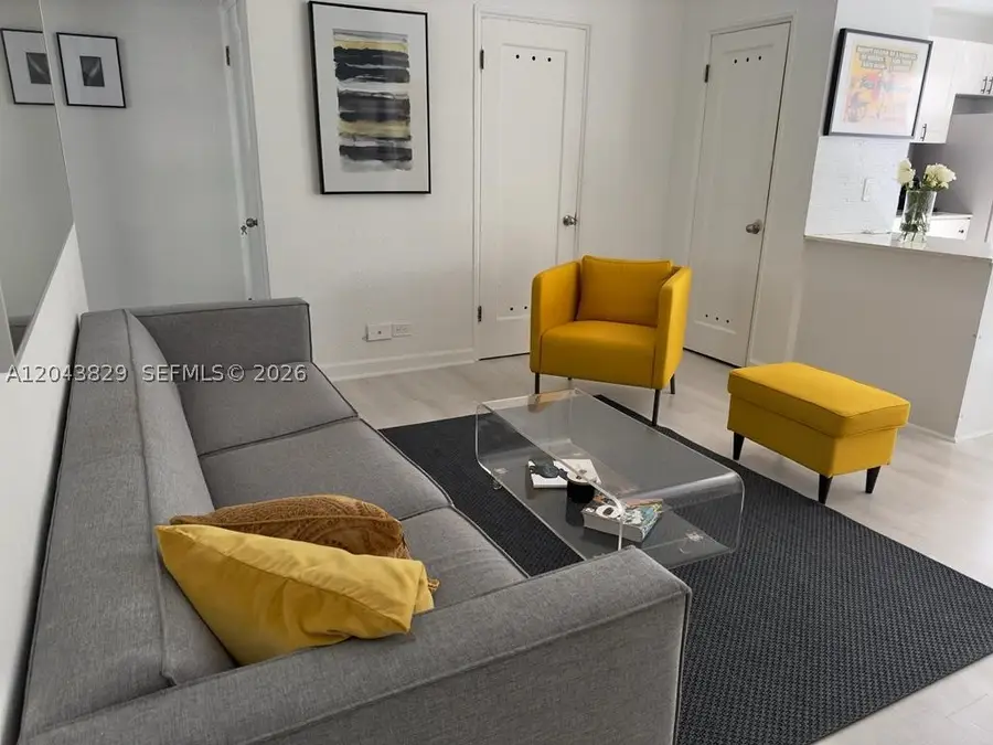 836 10th St #5, Miami Beach, FL 33139 - #2